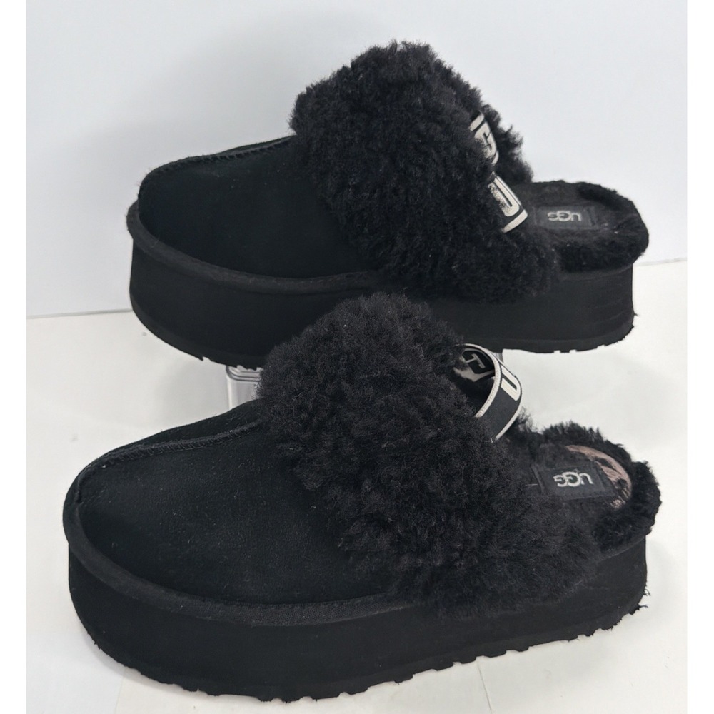 UGG Womens Black Funkette Suede Round Toe Slip on Platform Slippers Size 9